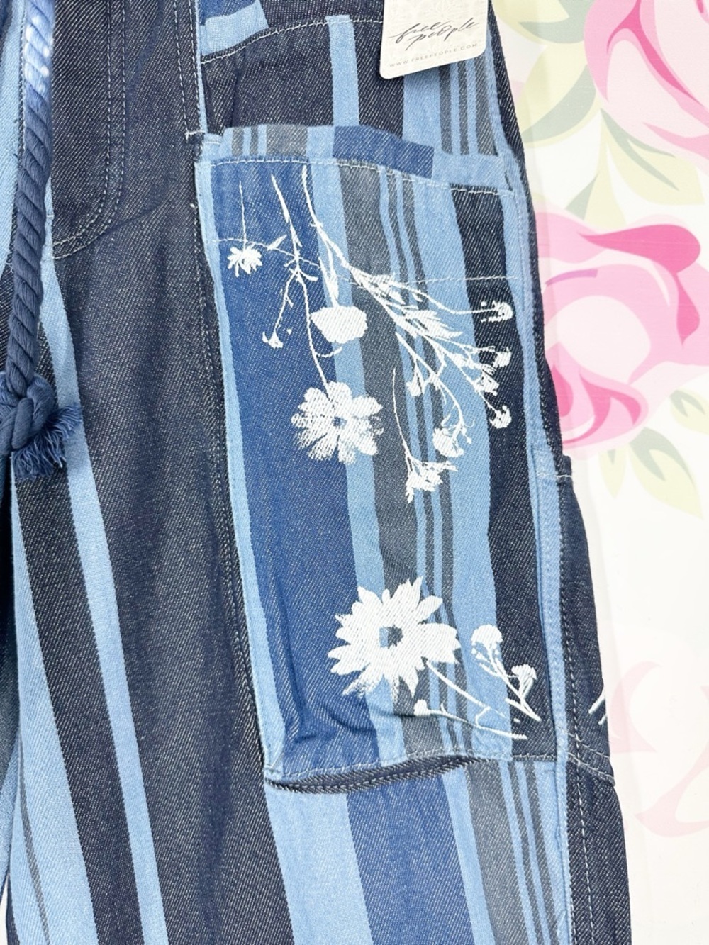 NEW Free People We The Free Cove Crop Pull On Stripe Floral Print Denim Jeans XS - Picture 6 of 14